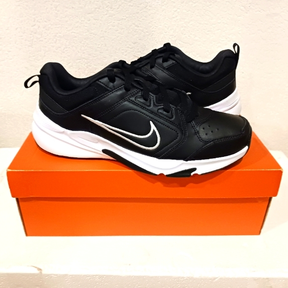 Nike Shoes - Nike